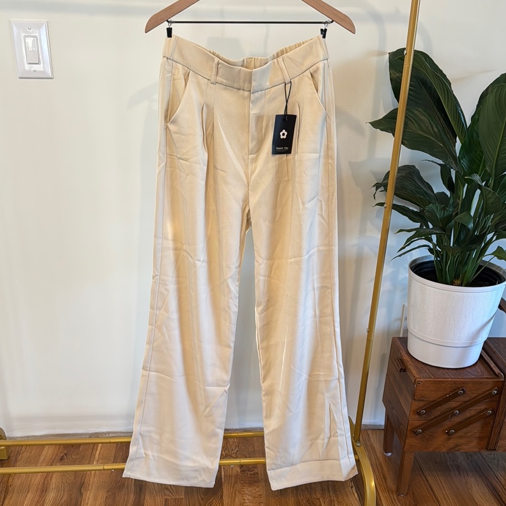 NWT Daisy Grace Cream Wide-Leg Trousers